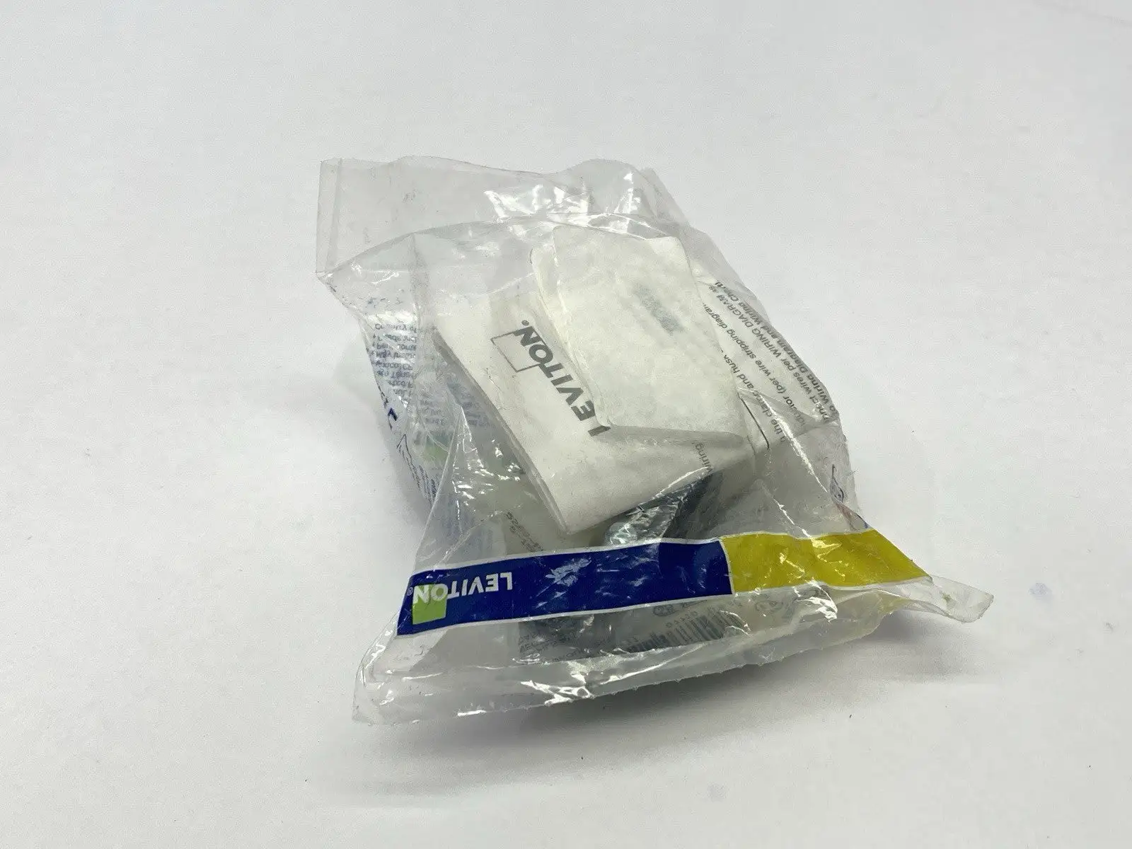 074-05269-PLC | Leviton  Industrial Grade Plug 2-Pole 3 Wire 1-Phase 15A 125VAC - New