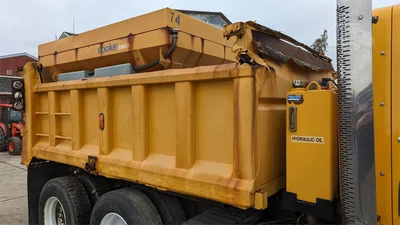 USED 2005 INTERNATIONAL WORKSTAR 7400