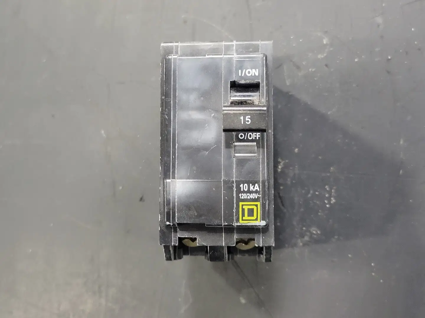 USED SQUARE D QOB215