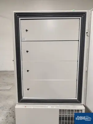 USED VWR VWR ULT Freezer, Model 5706