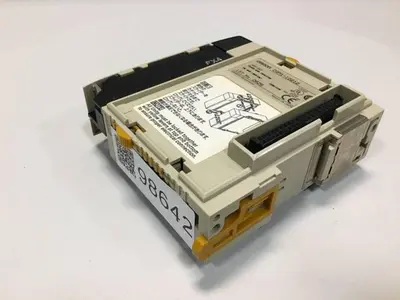 USED OMRON CQM1-ID212
