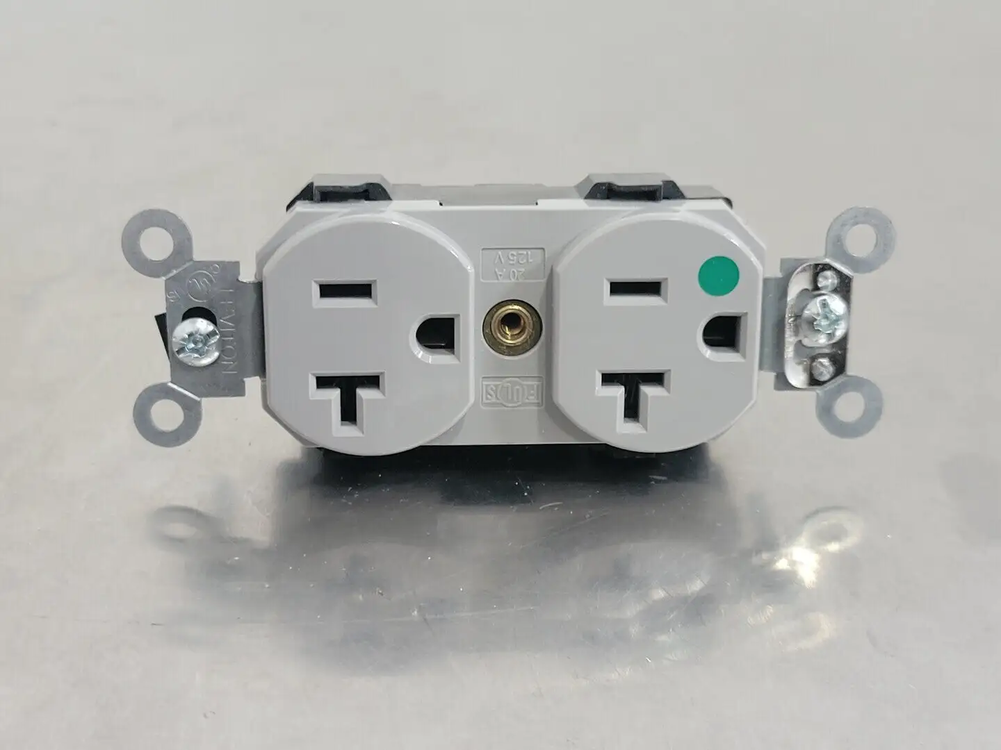 NEW LEVITON M8300-HGY