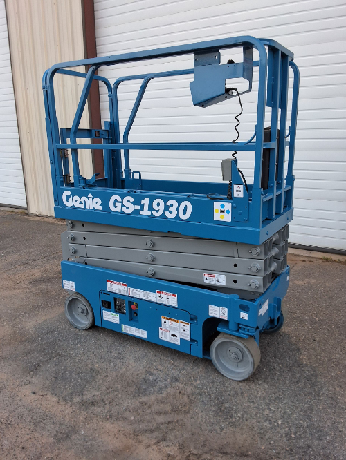 USED 2017 Genie GS-1930