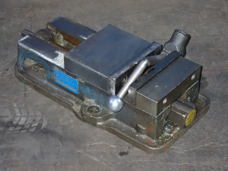 Used KURT _UNKNOWN_ Tooling & Accessories (Other) Ohio US | HGR 24 #1185742
