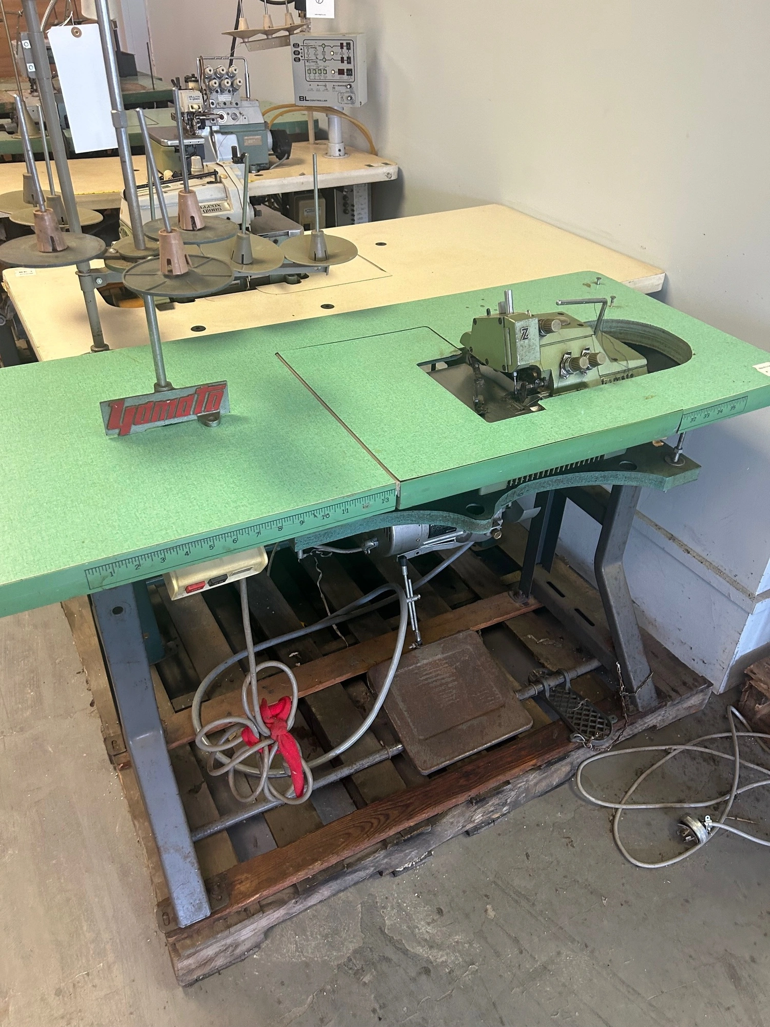 Yamato DCZ-203-D3 Industrial Sewing Machine