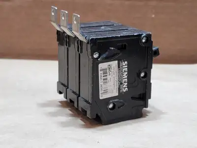 Used SIEMENS B3100 Switchgears British Columbia CA | Lenmark #835466