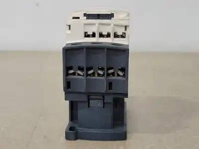 USED SCHNEIDER ELECTRIC LC1D25