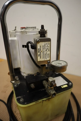 Used SPX HYTEC 10078 Hydraulic Pumps Minnesota US | Machinesused.com #1295557