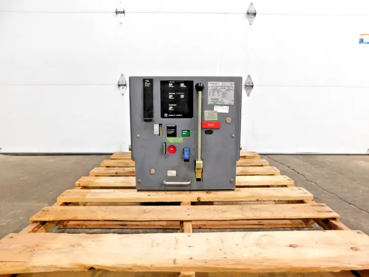 Used Westinghouse DS-206S Circuit Breakers Ohio US | Equipment Recovery Corp. #1329737