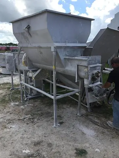 Used RIETZ C-12-K7208-6 Hoppers California US | Machinery & Equipment #137780