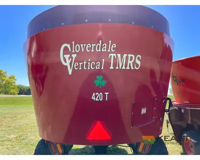 Used CLOVERDALE _UNKNOWN_ Feeder Wagons Iowa US | Keast Enterprises #1360120