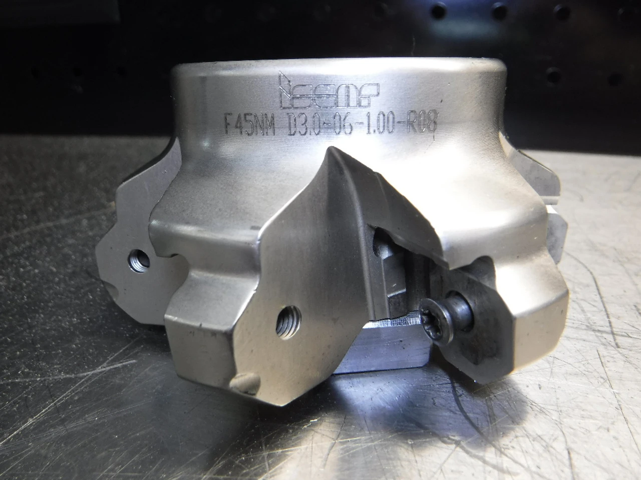 Iscar 3" Indexable Facemill 1" Arbor F45NM D3.0-06-1.00-R08 (LOC697)