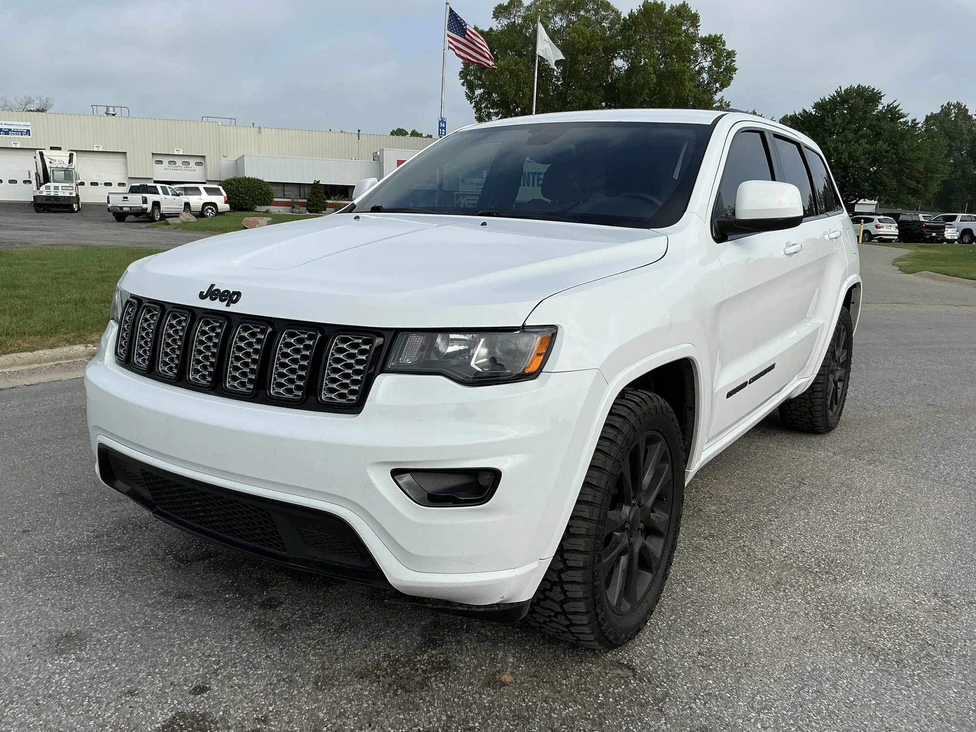 USED 2018 JEEP GRAND CHEROKEE