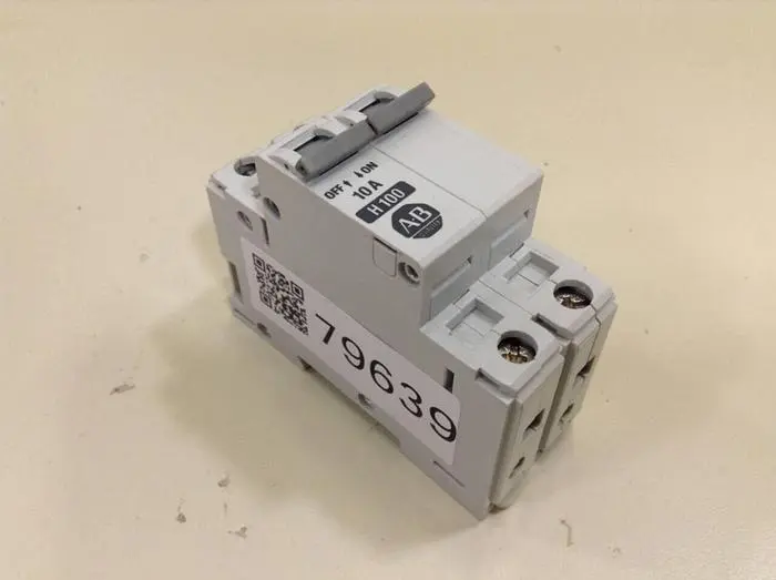Used ALLEN BRADLEY 1492-CB2/H100 SER B Circuit Breakers Michigan US | Ideal Machinery #702298