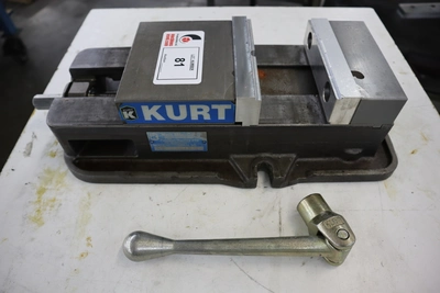 Used KURT WORKHOLDING SOLUTIONS D675 Vises Minnesota US | Machinesused.com #1390054