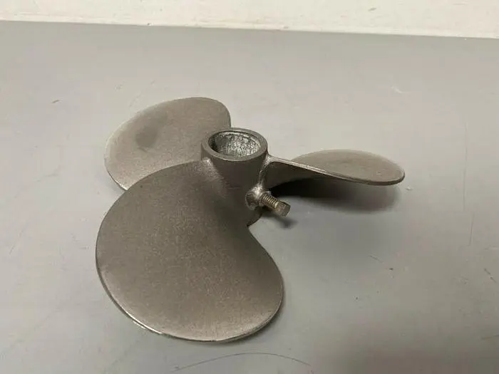 Used STAINLESS STEEL 3 BLADE TANK 9.25" MIXING PROPELLER 1.75" SHAFT OD Agitator Shaft California US | Equipment Lab #486933