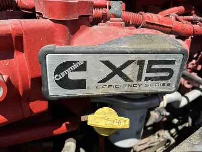USED 2018 PETERBILT 579