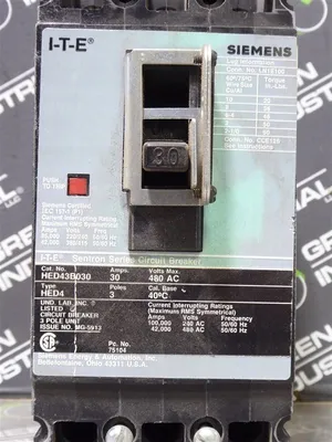 ITE Siemens HED43B030 Sentron Series Circuit Breaker 30 Amps 480VAC Used
