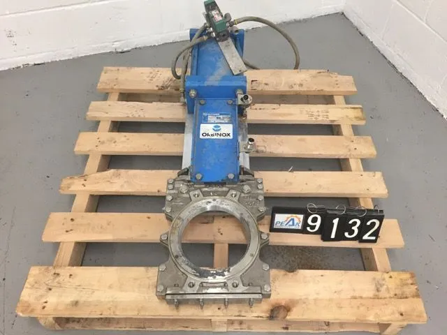 Orbinox 8"-150 CR Round and Square Port Knife Gate valve with actuator