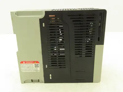 Allen Bradley 25B-D6P0N104 Powerflex 525 3Hp VFD AC Drive 480V 50/60Hz FW 7.001