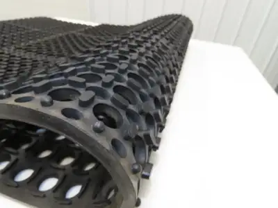 NoTrax 543S0035BL Mat 3x5' Black Anti-Fatigue Drainage