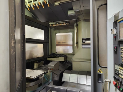 2011 HYUNDAI WIA KH 80G Horizontal Machining Centers | USED CNC (3)