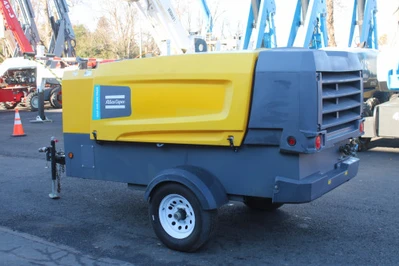 Used 2024 ATLAS COPCO XAS400-200 PACE Rotary Screw & Sliding Vane Air Compressors Pennsylvania US | National Lift Equipment #1381967