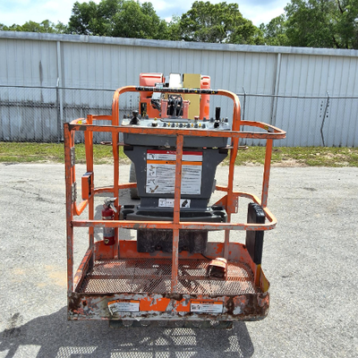 USED 2013 JLG E300AJP