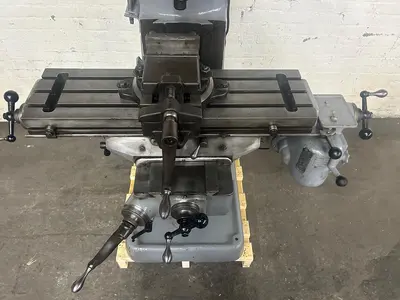 Bridgeport 9" x 32" 1/2 HP, 6-Speed Ram Type Vertical Milling Machine
