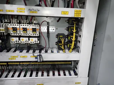 USED HYUNDAI WIA CORPORATION VX650/40