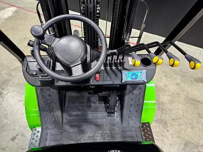 Used 2026 Viper FB30 4-Wheel Sit down Electric Counterbalance Forklifts New York US | United Lift #1446664