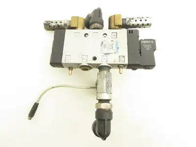 Festo  CPE24-M1H-5LS-3/8 Pneumatic Solenoid Valve 24VDC 3/2 Way