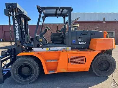 USED 2017 DOOSAN D120S-7