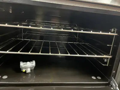 Used Dukers Used 36" Dukers DCR36-2B24GM Gas Range with 2 Burners & 24" Flat Top Griddle Commercial Ranges Illinois US | Falcon Restaurant Supply #1374958