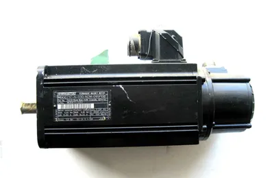 INDRAMAT MDD071C-N-030-N2M-095PB SERO MOTOR MDD071CN030N2M
