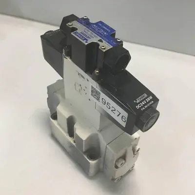 USED TOKIMEC VICKERS DG5V-7-2C-E-P7-H-80-JA743B