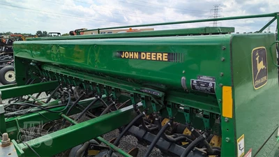 USED JOHN DEERE 750