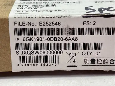 USED SIEMENS FASTCONNECT M12 PLUG PRO 2X2 M12 PLUG-IN CONNECTOR
