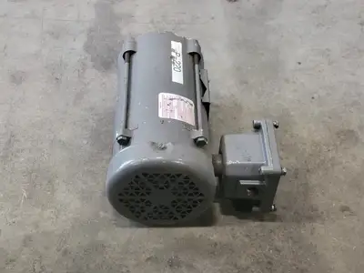 USED BALDOR VM7013