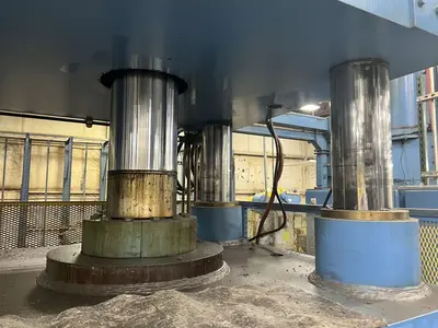 USED 2001 ACCUDYNE ACCUDYNE  PRESS