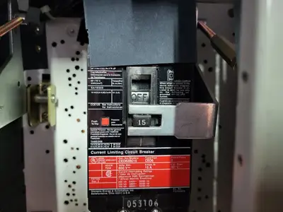 Dual 15A Circuit Breaker MCC Bucket