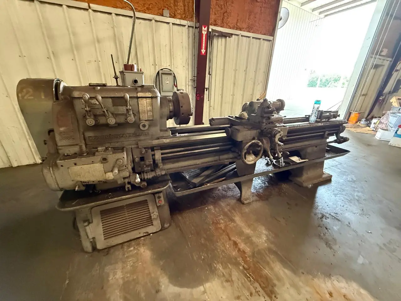 USED LODGE & SHIPLEY 16″ ENGINE LATHE
