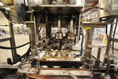 Capper, Automatic, 3-Spindle, Screw Capper, Cap Elevator and Hopper #5991096
