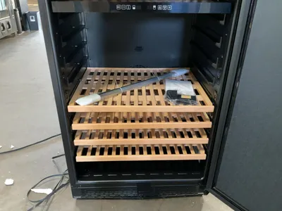 Used VINOTEMP EL-300GFEBRR Refrigerators Michigan US | Miedema Asset Management Group #1437348