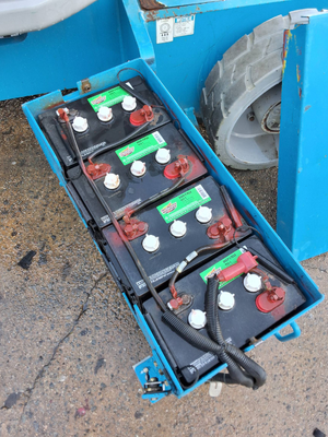 USED 2011 Genie Z-34/22N
