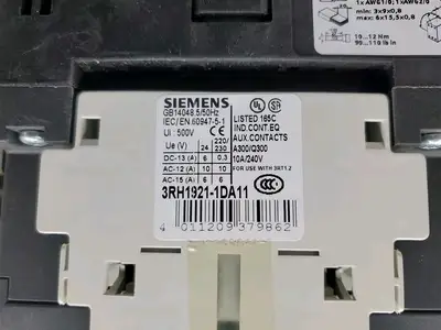 Siemens 3RT10541LA06 SIRIUS Contactor w/3RT19262EC21 Auxiliary Contact. 1D63