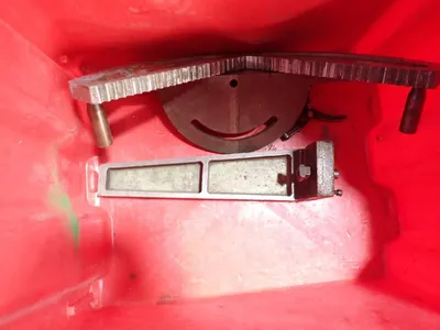 Used DAKE JOHNSON VH40 Vertical Band Saws Ohio US | HGR 24 #781105