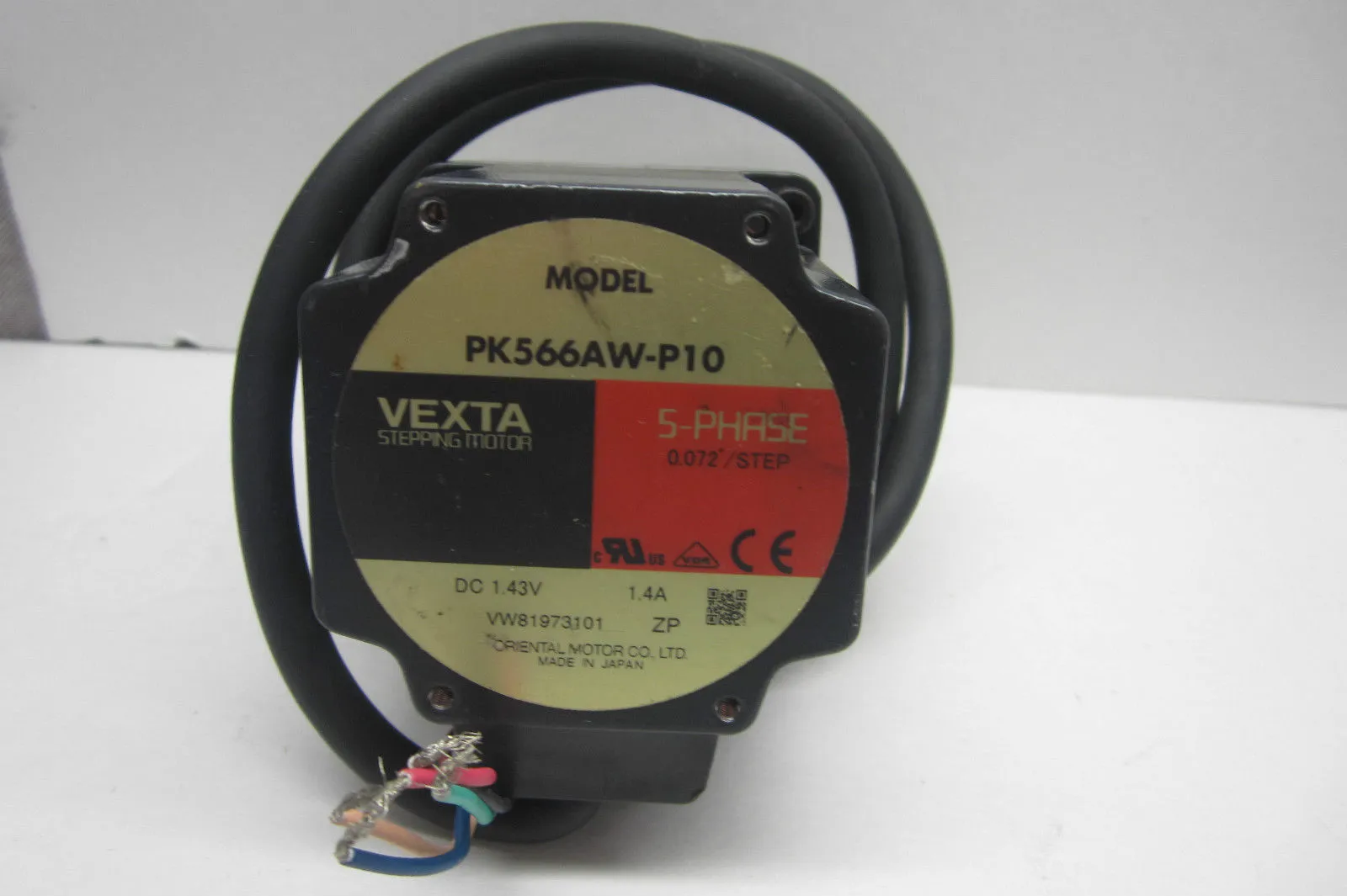 USED VEXTA PK566AW-P10 5-PHASE STEPPING MOTOR PK566AWP10