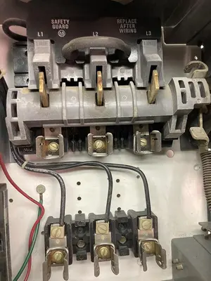 USED ALLEN-BRADLEY 2112B-BAB-6-24