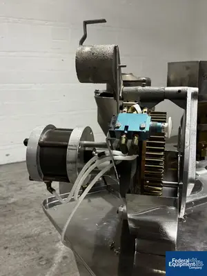 USED Qualicaps Qualicaps Capsule Filler